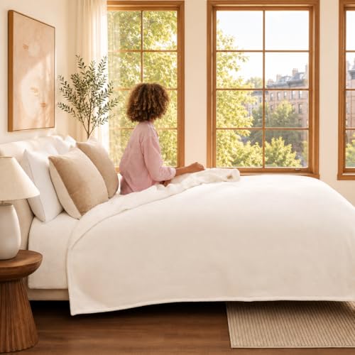 UGG Nita King Blanket, Reversible Plush Fleece, 110" x 90", White | Fits King & California King Beds, UGG Fluff Plush Face, Smooth UGG Fluff Reverse, OEKO-TEX Compliant, Easy Care, All-Season - color: White, size: King/Cal King