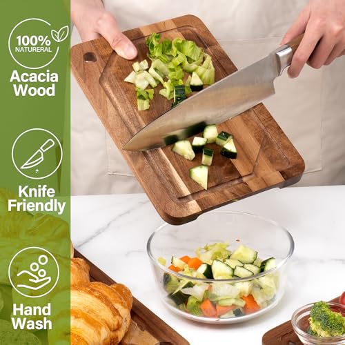 WILLKOMMEN Acacia Wood Cutting Board for Kitchen, 3-Piece Chopping Boards Set with Stand, Juice Groove, Handles & Hanging Holes, Butcher Block for Meat, Vegetables (Small, Medium, Large) - color: Acacia Wood Set of 3 with Hole