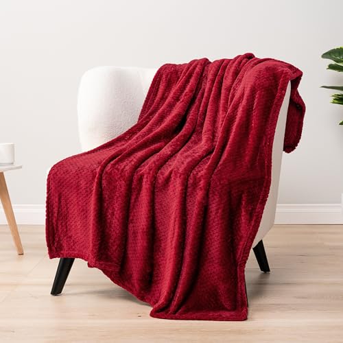 PAVILIA Fleece Throw Blanket for Couch Sofa Bed, Burgundy Maroon Red 50x60 | 280 GSM Soft Fuzzy Waffle Textured Jacquard Microfiber, Warm Lightweight Fade-Resistant Decorative Decor, All Season Gift - color: Wine Red, size: 50 X 60 Inches - Throw