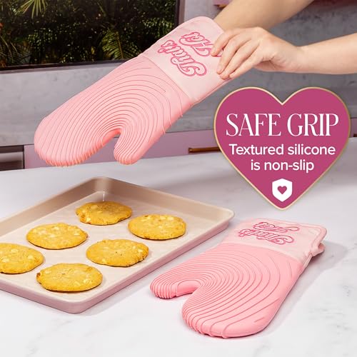 Paris Hilton Oven Mitt Set with Iconic That's HOT Design, Heat Resistant Pot Holders Featuring Non-Slip Textured Silicone Grips, 2-Piece Set, Pink - style: That's Hot