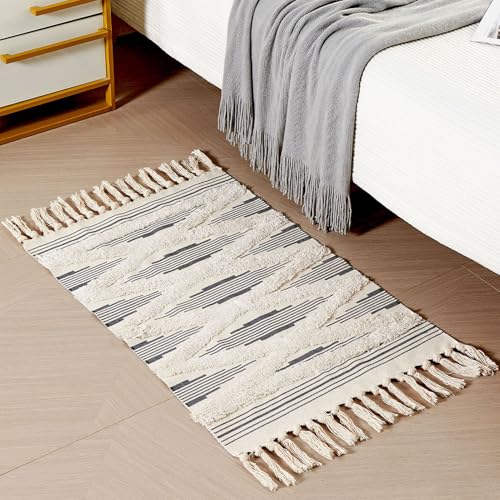 Boho Runner Rug Washable Hallway Rug Runner, Tufted Woven Cotton Farmhouse Area Floor Mat for Bedroom, Modern Diamond Entryway Carpet with Tassels (Grey, 2'x3') - size: 2' x 3' (Rectangular)