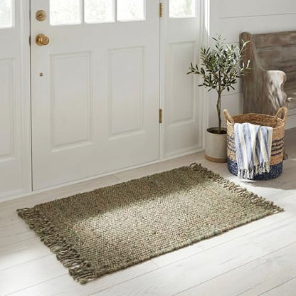 SAFAVIEH Natural Fiber Collection Accent Rug - 2'6" x 4', Green, Handmade Boho Fringe Woven Jute, Ideal for High Traffic Areas in Entryway, Living Room, Bedroom (NF368G) - color: Green, size: 2'6" x 4' (Rectangular)