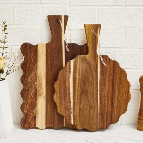 Novabright 2 Pcs Acacia Wood Scalloped Cutting and Chopping Board with Handle Decorative Cutting Boards for Kitchen Wooden Charcuterie Boards Serving Tray for Cheese Meat Fruit Bread Baking - color: Wood Color, size: Scalloped