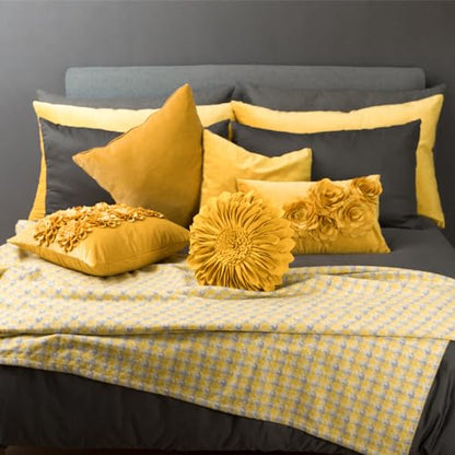 JWH Handmade 3D Sunflower Throw Pillow Cover, Golden Yellow, 14 Inch | Decorative Round Cushion, Floral Accent, Bed Living Room Couch Pops