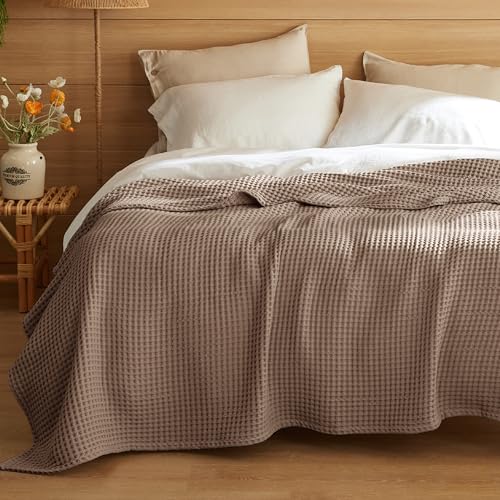 Bedsure Lightweight 100% Cotton Waffle Blanket, Queen, Coffee Brown | Summer, Breathable, Soft, Comfort, Light, Thin, Textured, Bed, Couch, Sofa, Chair, 90"x90", Sheet Blanket, Cozy Gifts - color: Coffee Brown, size: Queen (90" X 90")