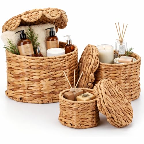Set of 3 Scalloped Wicker Storage Baskets with Lid Round Rattan Woven Basket 11'' 8.7'' 6.3'' Natural Water Hyacinth Decorative Boxes for Organizing Nursery Home Closet Shelf Decors, 3 Sizes
