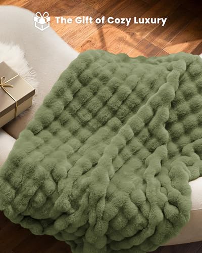 Ultra Soft Cozy Faux Fur Throw Blanket, Fuzzy Plush Thick Bubble Blanket, Oversize Luxury Fluffy Blanket for Couch, Bed, and Living Room, 60x80 Inches, Green - color: Green, size: Twin