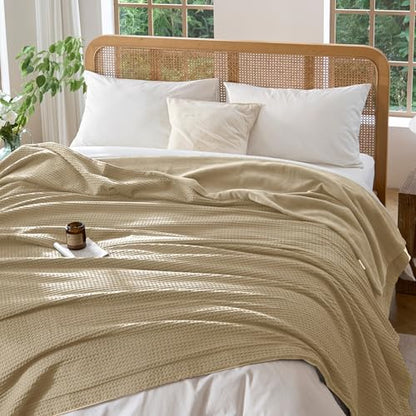 CHUFFED Cotton Waffle Blanket Queen Size - Plush Milk Velvet & Reversible Waffle Weave,Anti-Static 500Gsm Design，Thick Cozy Soft Winter Blanket for Bed, Couch, Sofa - Khaki, 90x90 Inches - color: Khaki, size: Queen