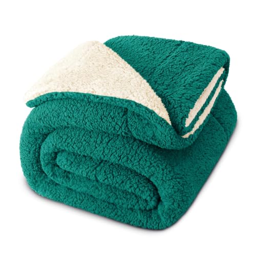 Exclusivo Mezcla Reversible Sherpa Fleece Blanket King Size, 90x104 Inches | Soft Plush Cozy Bed Blankets for Sofa, Couch, Fluffy Decorative Thick Throws for Living Room, Emerald Green/ White - color: Emerald Green/ White, size: King ( 90x104 IN )