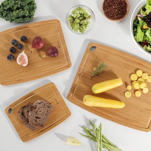 Lightweight Durable Bamboo Cutting Board Set with Non-Slip Feet, Wood Cutting Board for Busy Kitchen, Easy Clean Wooden Chopping Boards with Juice Groove Best House Warming Gift Set of 3 (S+M+L) - color: Carbonized Bamboo(Brown), size: Set of 3 (Small + M