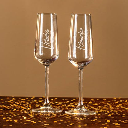 Personalized Champagne Flutes with Names – Vertical Engraved Wedding Glasses, Custom Couple Champagne Flute, Last Name & Date, Wedding Toast Glasses (Champagne Flutes-D3) - color: Champagne Flutes-D3
