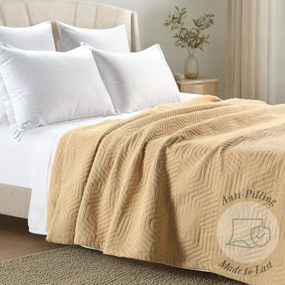 Threadmill Luxury Cotton Blankets for King Size Bed | All-Season Cozy 100% Cotton Blanket | Aster Jacquard Soft & Lightweight Coverlet fits California King Size Bed, 104x92 | Beige | 100% Cotton, Jacquard Pattern, 104x92 in, Breathable, Moisture-Wicking,