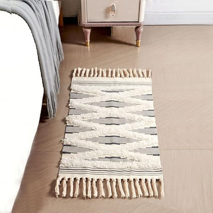 Boho Runner Rug Washable Hallway Rug Runner, Tufted Woven Cotton Farmhouse Area Floor Mat for Bedroom, Modern Diamond Entryway Carpet with Tassels (Grey, 2'x3') - size: 2' x 3' (Rectangular)
