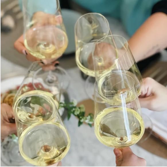 Zalto Universal Wine Glass – Austrian Craftsmanship, Hand-Blown by Master Artisans in Europe – Lead-Free & Dishwasher-Safe Crystal Stemware for Red & White Wines – Wine Gift of 4 Glasses