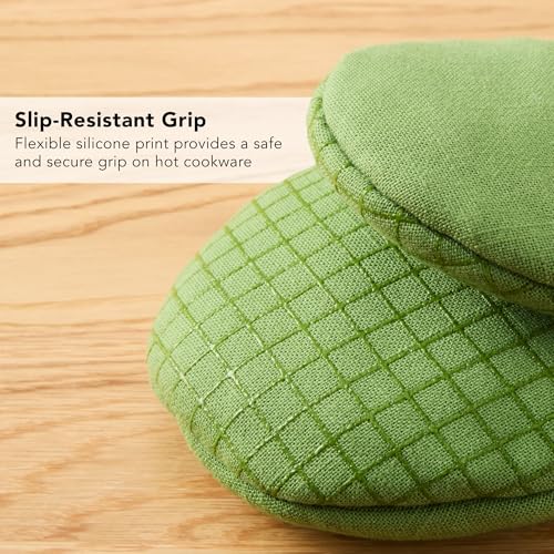 KITCHENAID Gourmet Series Gridlines Mini Oven Mitts 2-Pack Set, Heat Resistant up to 600°F, Soft Silicone Grip, Magnetic Cuff, Matcha Green, 5.5"x9" - color: Matcha Green
