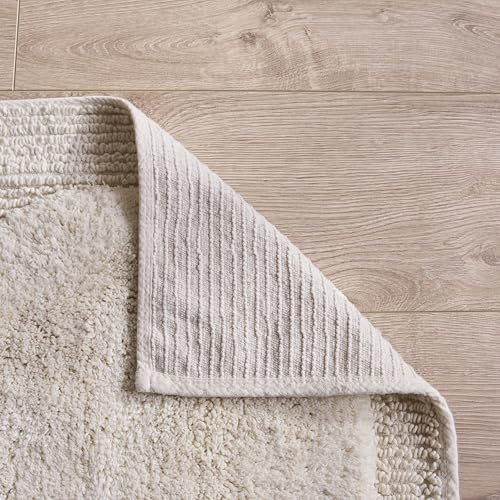 SAFAVIEH Plush Master Bath Collection – Zino White Textured Bath Mat Set of 2, 21" x 34", Cotton with Non-Slip Backing (PMB915A-2134-SET2) - color: White