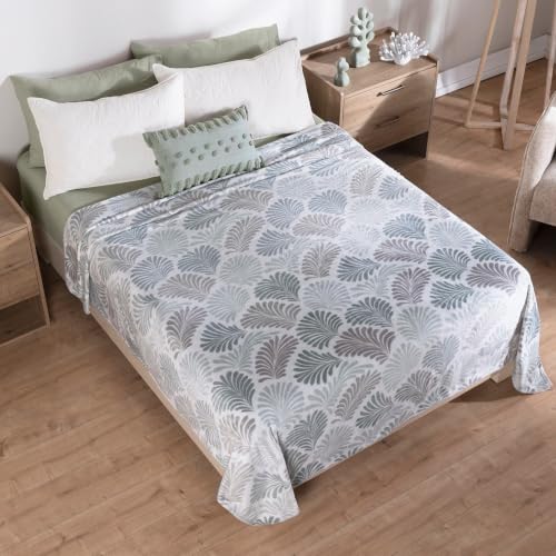 Vianney Palma Blanket King Size – Soft, Lightweight Fleece Throw for Bed, Couch, & Sofa, Breathable, Cozy Year-Round Comfort with Tropical Palm Leaf Print, Ideal for Coastal Decor and Effortless Style - color: Palma, size: Queen / Full-Queen