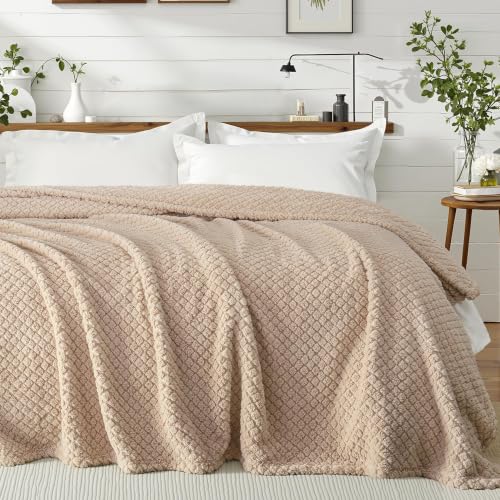 Exclusivo Mezcla Soft Fleece King Size Blanket for Bed, Camel | Jacquard Lightweight Cozy Bed Blanket, Breathable Decorative Fuzzy Textured All Season Use, 90x104 Inches - color: Camel, size: King ( 90x104 IN )