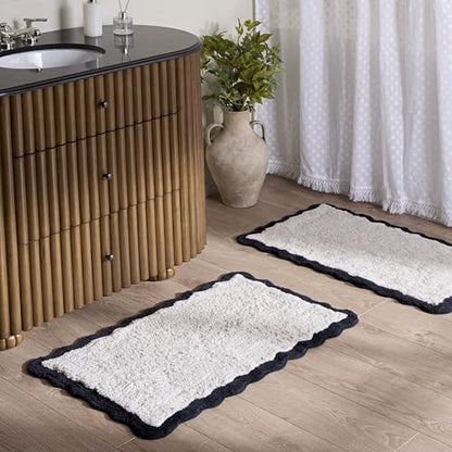 SAFAVIEH Plush Master Bath Collection – Ziggy Blue & White Scalloped Border Bath Mat Set of 2, 21" x 34", Cotton with Non-Slip Backing (PMB912A-2134-SET2)