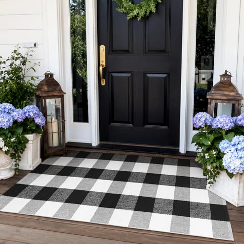 KIMODE Buffalo Plaid Outdoor Rug Runner Doormat 24'' x 51", Black/White Cotton Woven Checkered Fall Farmhouse Porch Rugs, Washable Indoor Door Mat for Front Layered Kitchen Bathroom Laundry Room | Checkered，Black and White,24"x51",Fall Farmhouse，Woven，Was