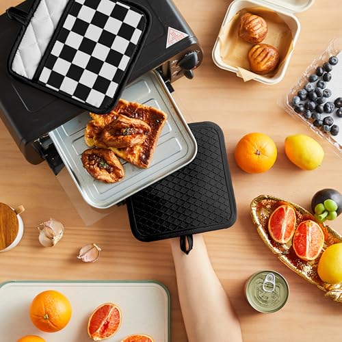 Ohocut Checkered Pot Holder, Black and White Checkerboard Potholders for Kitchen, Silicone Pot Holders with Pocket for Kitchen Clearance 2 Pack Set, Hot Pads and Oven Mitts for Cooking Baking - color: Black and White