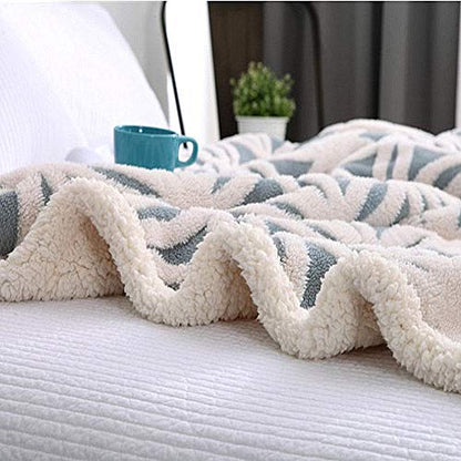 Green Flannel Sherpa Throws 60'' x 50'' New Blanket Ultra Plush Lightweight Throw Blanket Luxury Soft Warm Fuzzy Blanket Throws for Bed/Couch/Sofa/Office/Camping - color: C-green, size: 50''x60''