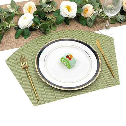 SHACOS Large Size Wedge Shape Placemats with Centerpiece Round Mat Set of 5 Round Table Place Mats Washable Dining Table Placemats Reversible, Green - color: Green