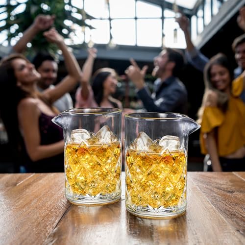 Tebery Seamless Crystal Cocktail Mixing Glass for Stirring Drinks, 16Oz Thick Bottom Bar Mixing Pitcher, Stirring Glass Drink Maker for Bar, Bartenders
