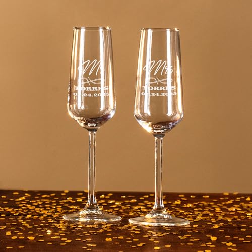 Personalized Mr and Mrs Champagne Flutes – Engraved Wedding Glasses with Last Name & Date, Custom Mr & Mrs Toast Glasses, Wedding Champagne Flutes (Champagne Flutes-D7) - color: Champagne Flutes-D7