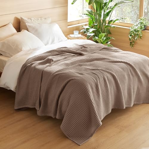 Bedsure Lightweight 100% Cotton Waffle Blanket, Twin XL, Coffee Brown | Summer, Breathable, Soft, Light, Thin, Bed, Couch, Sofa, Chair, 66"x90", Sheet Blanket, Dorm Room Essentials, Guys, Girls - color: Coffee Brown, size: Twin Xl (66" X 90")