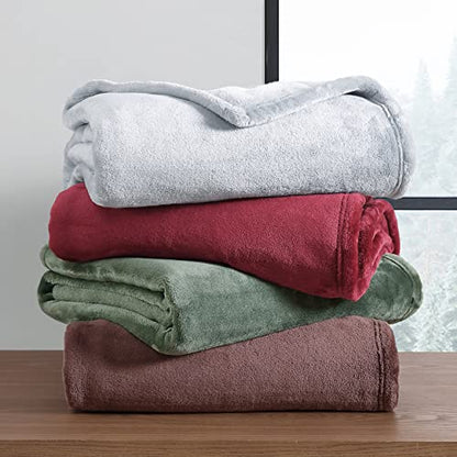 Eddie Bauer - Blanket, Super Soft Reversible Sherpa & Brushed Fleece Bedding, Throw Blankets for Couch, Ideal for Lounging (Ultra Lux Solid Green) - color: Ultra Lux Solid Green
