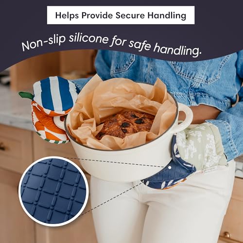 Crae Home Cute Cotton Oven Mitt, Heat-Resistant Kitchen Mitt for Baking Use | Silicone Grip Lined, Hanging Loop, Pot Holder Style Oven Glove, Baking & Cooking, 10.5 x 5.5 Inch, Etching Pattern Mitts Pair - color: Etching