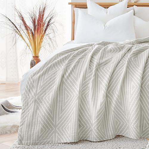 jinchan 100% Cotton Muslin Blanket Twin Boho Throw Blanket 50x60 Soft Gray | 3-Layer, Geometric Triangle Quilt, Cooling Breathable Lightweight, for Adult, Soft, Reversible, Summer, Couch, Sofa, Bedroom - color: B. Triangle Grey, size: 50"x60"
