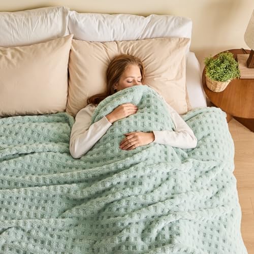NEWCOSPLAY 3D Waffle Checkered Flannel Queen Blanket, New Sage, 90"x90" | Super Soft Cute Lightweight Decorative Premium Silky Fleece Blanket for Couch Sofa Bed, Gift for Women Men, All Season Use - color: New Sage Green, size: Queen(90"x90")