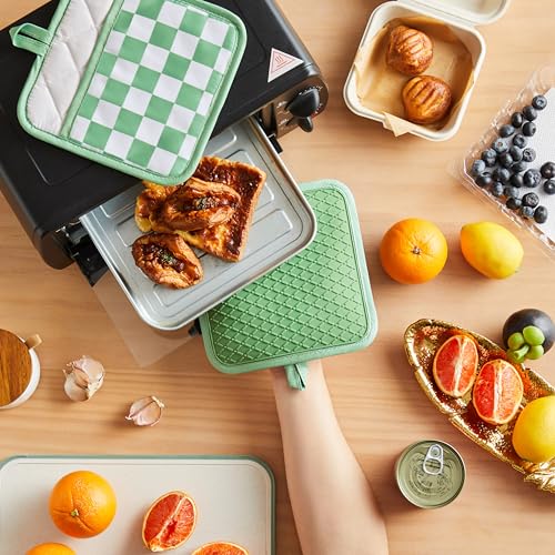 Ohocut Sage Green Checkered Pot Holder, Checkerboard Potholders for Kitchen, Silicone Pot Holders with Pocket for Kitchen Clearance 2 Pack Set, Hot Pads and Oven Mitts for Cooking Baking - color: Sage Green