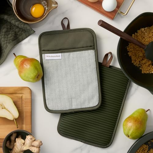 KITCHENAID® Evergreen Design Series Herringbone Ribbed Soft Silicone Pot Holders 2-Pack Set, Heat Resistant up to 500°F, Flexible & Waterproof, Deep Forest Green, 7"x10"