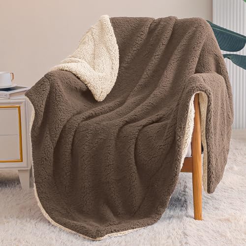 Exclusivo Mezcla Reversible Sherpa Fleece Throw Blanket, 50x60 Inches | Soft Plush Cozy Throws for Sofa, Couch, Bed, Fluffy Decorative Thick Blankets for Living Room, Brown/ Khaki - color: Brown/ Khaki, size: Throw ( 50x60 IN )