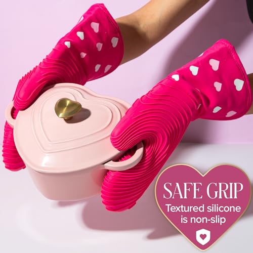 Paris Hilton Oven Mitt Set with Heart Design, Heat Resistant Pot Holders Featuring Non-Slip Textured Silicone Grips, 2-Piece Set, Pink - style: Hearts