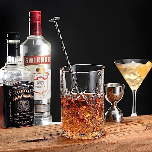 24oz Crystal Cocktail Mixing Glass | Old Fashioned Mixing Glass Bartender Bar Tool | Heavy Duty 700ml Glass Cocktail Pitcher & Mixing Beaker for Whiskey Drinks, Bar Accessories - size: 24 Ounces