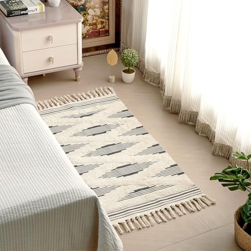 Boho Runner Rug Washable Hallway Rug Runner, Tufted Woven Cotton Farmhouse Area Floor Mat for Bedroom, Modern Diamond Entryway Carpet with Tassels (Grey, 2'x4.3') - size: 2' x 4'3" (Rectangular)