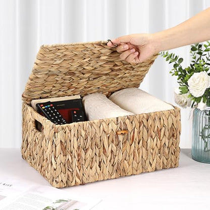 Large Wicker Basket with Lid, Natural Water Hyacinth Storage Baskets with Built-in Handles Woven Decorative Box for Shelf Pantry Laundry, Home Organizer, 15.7"x11"x7.5" - size: 15.7"L x 11"W x 7.5"H