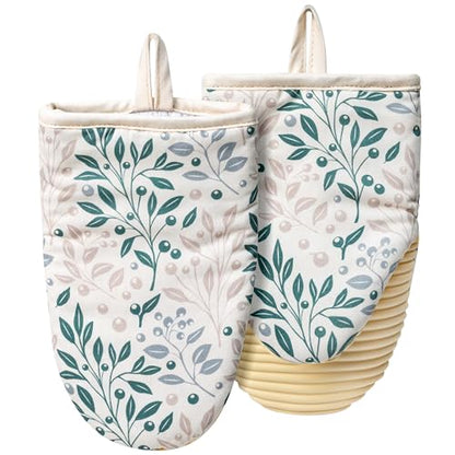 Mini Oven Mitts Set - 5.5” x 8.6” Small Heat Resistant Kitchen Mitt with Non-Slip Silicone Grips Palm, Soft Filling Washable Gloves with Hanging Loop for Home Cooking Baking Picnic (Leaf) - color: Green