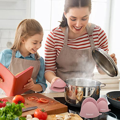 Thickened Mini Silicone Oven Mitts Heat Resistant as Hot Pot Holder, Baking Holder, Rubber Oven Gloves, Finger Pinch Grips, Potholder Mitts for Kitchen Cooking, 1 Pair, Macaron Pink - color: Pink