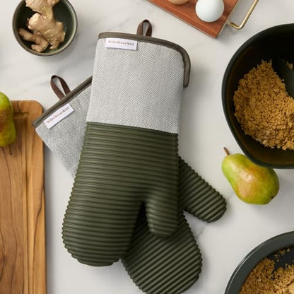 KITCHENAID® Evergreen Design Series Herringbone Ribbed Soft Silicone Oven Mitts 2-Pack Set, Heat Resistant up to 500°F, Flexible & Waterproof, Deep Forest Green, 7"x14"