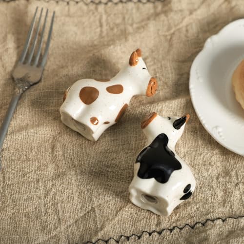 Ceramic Cartoon Cows Shape Salt & Pepper Shakers Set, Hand-Painted Cows Salt and Pepper Shakers, 2 PCS Set-Brown-B