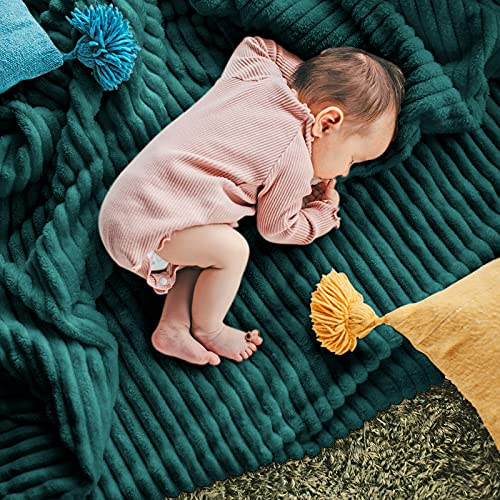 DISSA Fleece Blanket Throw Size – 51x63, Green – Soft, Plush, Fluffy, Fuzzy, Warm, Cozy – Perfect Throw for Couch, Bed, Sofa - with Pompom Fringe - Flannel Blanket Throw Blanket - color: Green, size: 51x63"