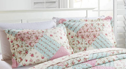 Brilliant Sunshine Pink & Green Roses Pillowshams Set, 20"x26"+2" | Patchwork Design, Quilted Standard Pillowcases, Washable Scallop Edge Pillow Covers, Pack of 2 - color: Pink Green, size: 20 x 26 inches