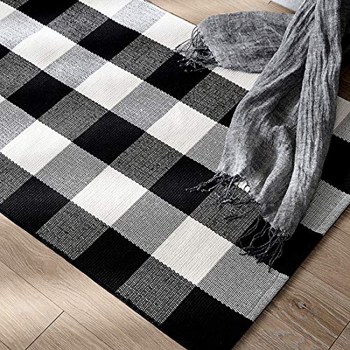 LEVINIS Buffalo Check Kitchen Rug Black and White Runner Rugs for Living Room/Bedroom, Cotton Gingham Hand-Woven Checkered Kitchen Rug Runner, 70.8''x23.6'' - color: Black/White, size: 1'11" x 5'11" (Rectangular)