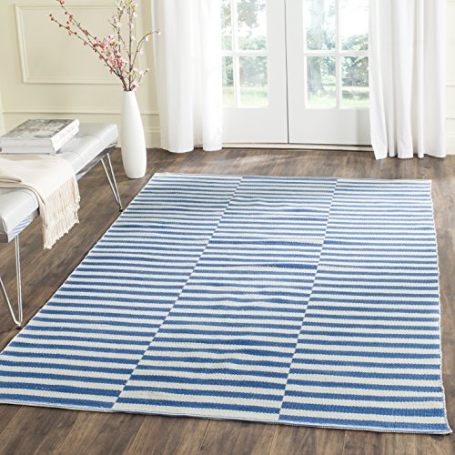 SAFAVIEH Montauk Collection Accent Rug - 4' x 6', Ivory & Blue, Handmade Stripe Cotton, Ideal for High Traffic Areas in Entryway, Living Room, Bedroom (MTK715C) - color: Ivory/Blue, size: 4' x 6' (Rectangular)